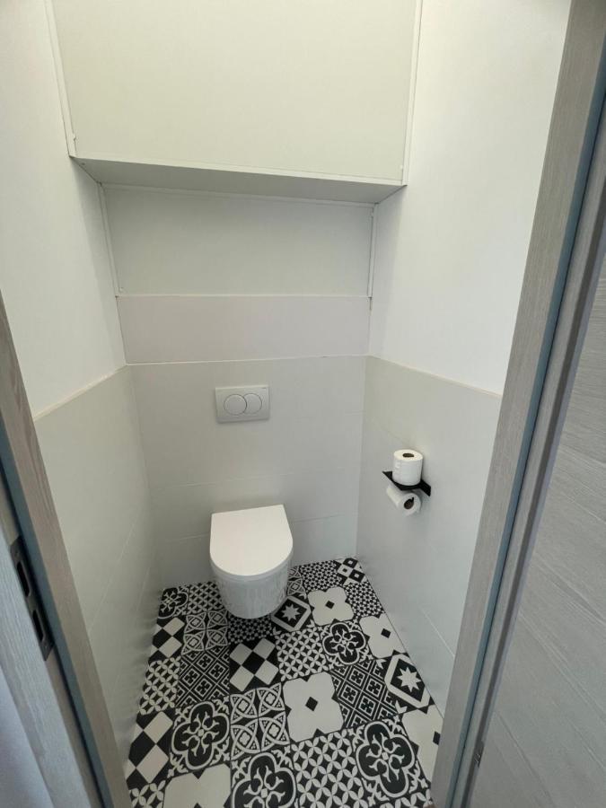 Apartamento Le Cote Cour Dole Exterior foto