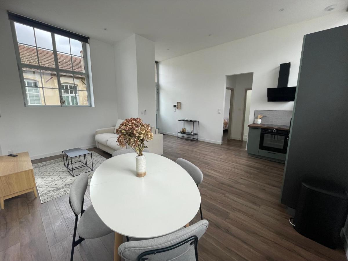 Apartamento Le Cote Cour Dole Exterior foto